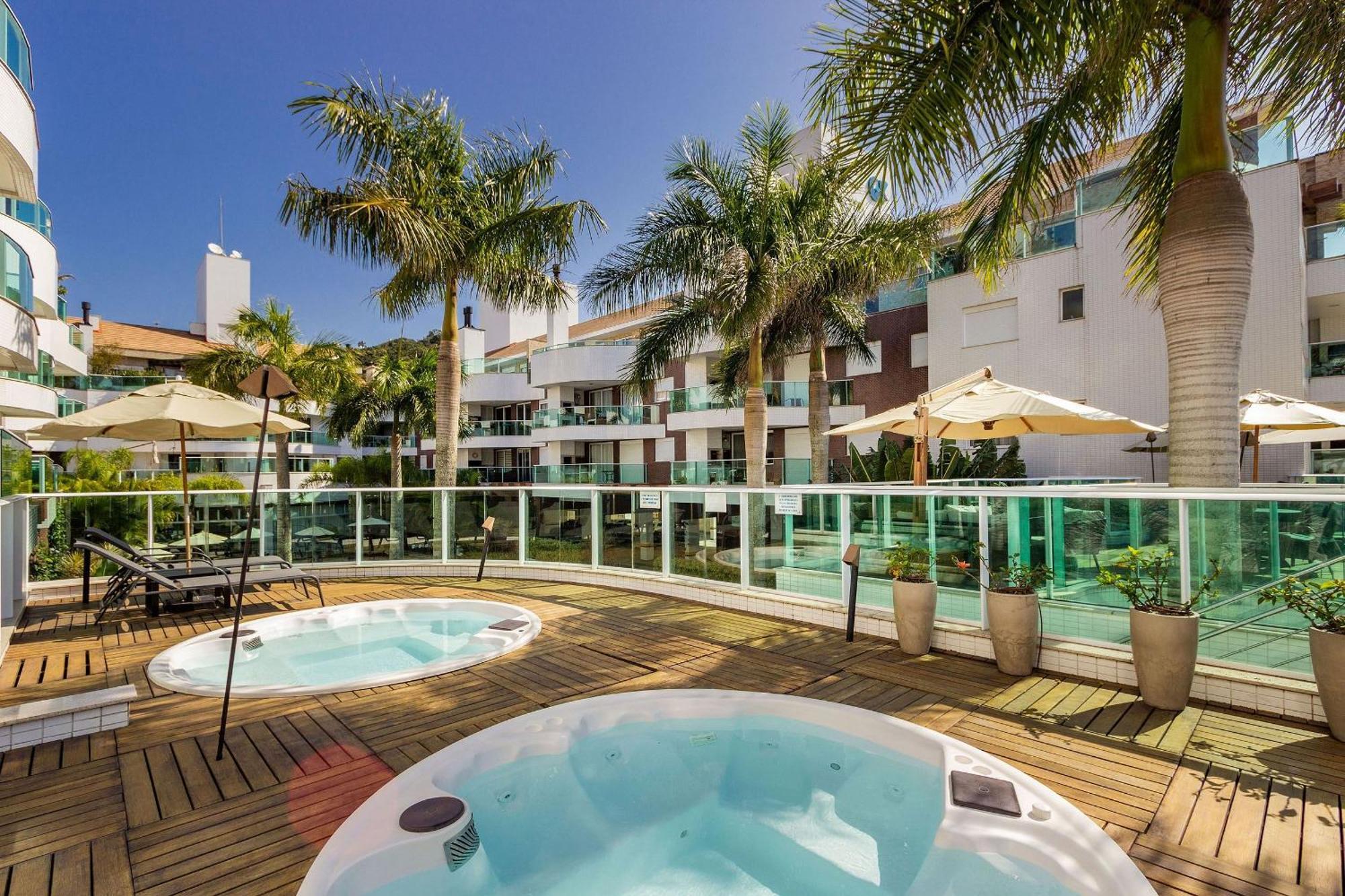 Boulevard 224D - Excelente Apartamento Em Condominio De Luxo No Centro De Bombinhas - Piscina - Jacuzzi - Academia - Portaria 24H. Buitenkant foto