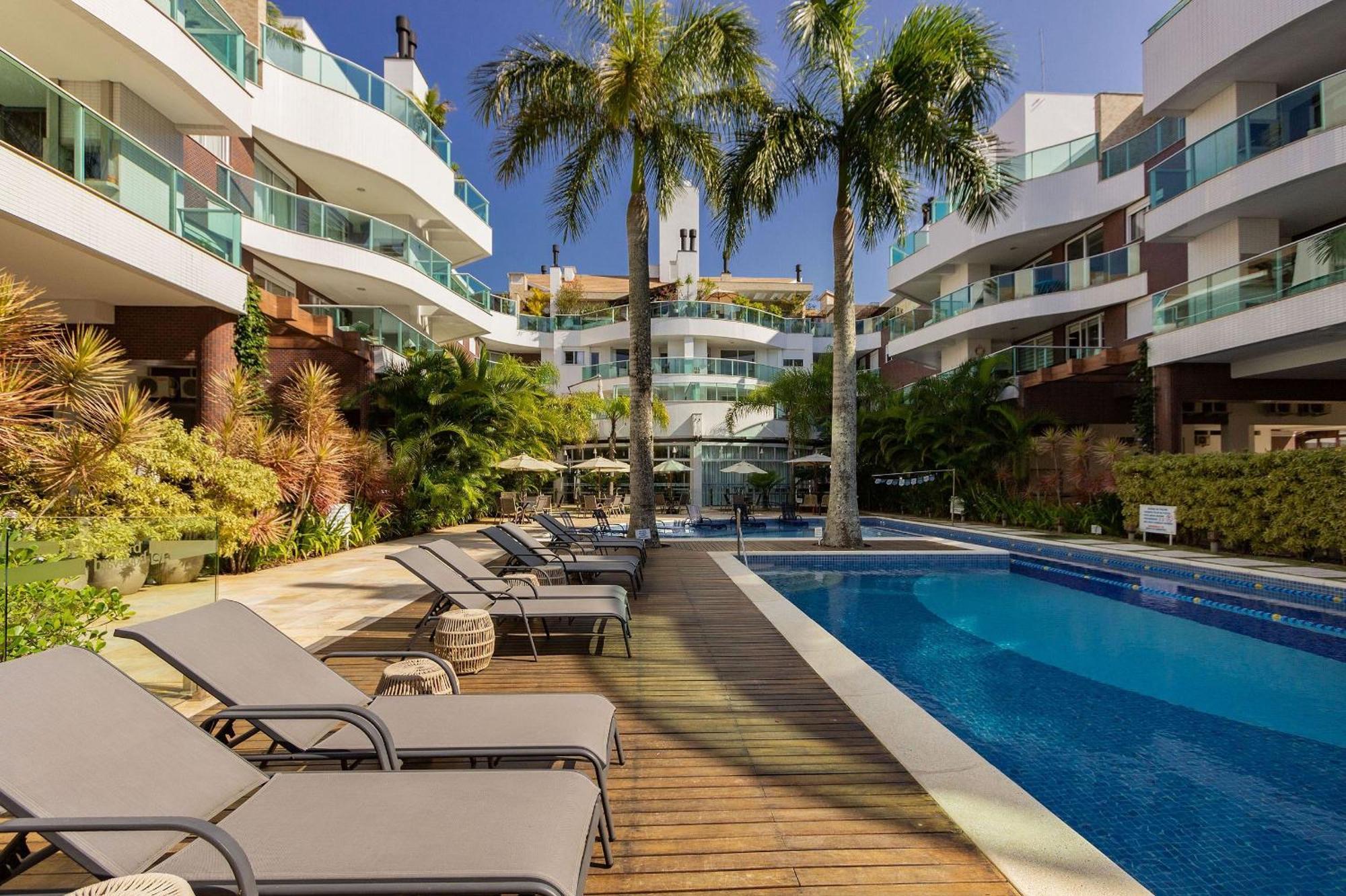 Boulevard 224D - Excelente Apartamento Em Condominio De Luxo No Centro De Bombinhas - Piscina - Jacuzzi - Academia - Portaria 24H. Buitenkant foto