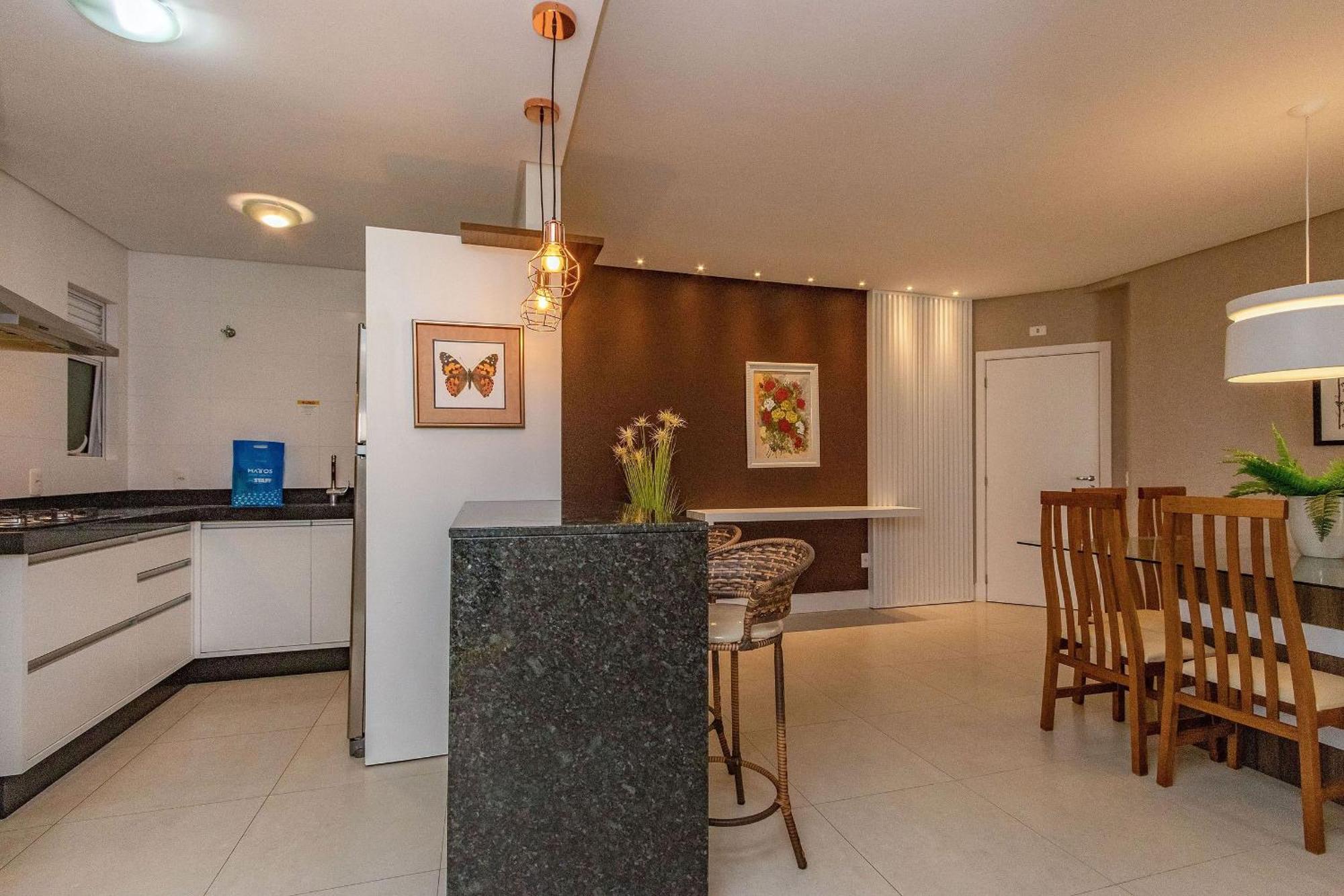 Boulevard 224D - Excelente Apartamento Em Condominio De Luxo No Centro De Bombinhas - Piscina - Jacuzzi - Academia - Portaria 24H. Buitenkant foto