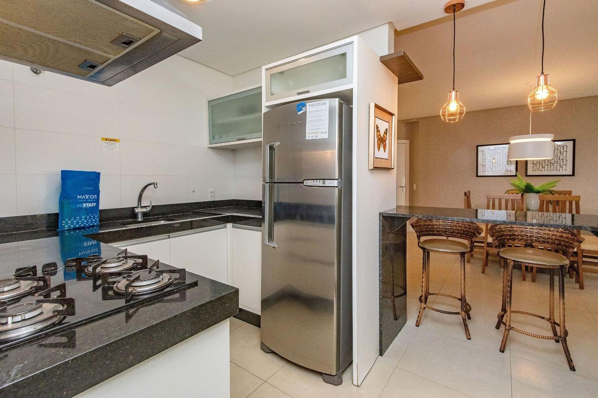 Boulevard 224D - Excelente Apartamento Em Condominio De Luxo No Centro De Bombinhas - Piscina - Jacuzzi - Academia - Portaria 24H. Buitenkant foto