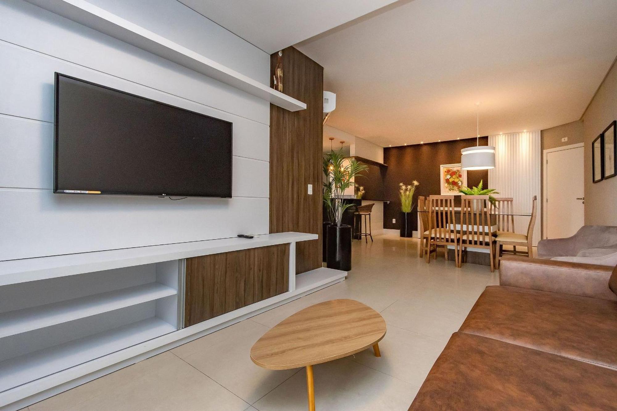 Boulevard 224D - Excelente Apartamento Em Condominio De Luxo No Centro De Bombinhas - Piscina - Jacuzzi - Academia - Portaria 24H. Buitenkant foto